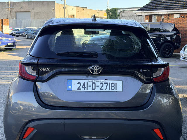Image for 2024 Toyota Yaris Hybrid 1.5 Luna