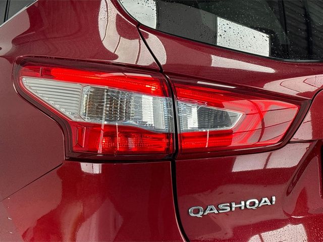 Image for 2017 Nissan Qashqai 1.2**MULTIFUNCTIONAL STEERING WHEEL**DIGITAL MEDIA DISPLAY**REVERSE CAMERA**PARKING SENSORS**BLUETOOTH**DUAL CLIMATE CONTROL**SEMI DIGITAL DASH**ISOFIX**FINANCE AVAILABLE**