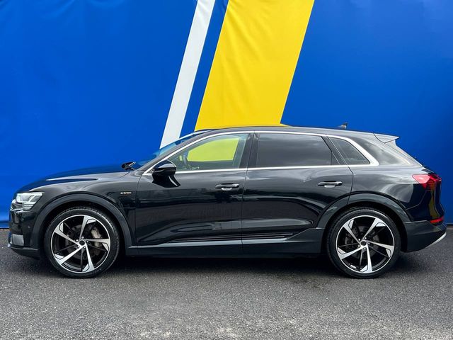 Image for 2021 Audi e-tron 50 QUATTRO // ADAPTIVE AIR SUSPENSION // NEW 22" RSQ8 ALLOYS // MULTIMEDIA DISPLAY