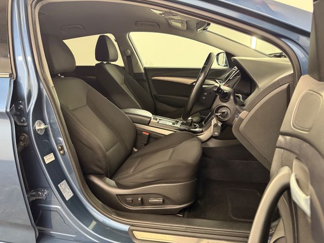 Image for 2016 Hyundai i40 **HEATED BLACK FABRIC SEATS **CRUISE CONTROL **REVERSING CAMERA **FRONT AND REAR PARKING SENSORS **ELECTRIC SEATS **LED HEADLIGHTS AND TAILIGHTS **AUTO STARTSTOP **AUTO LIGHTS **AUTO WIPERS **MULTIPLE