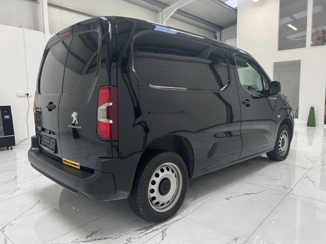 Image for 2023 Peugeot Partner 