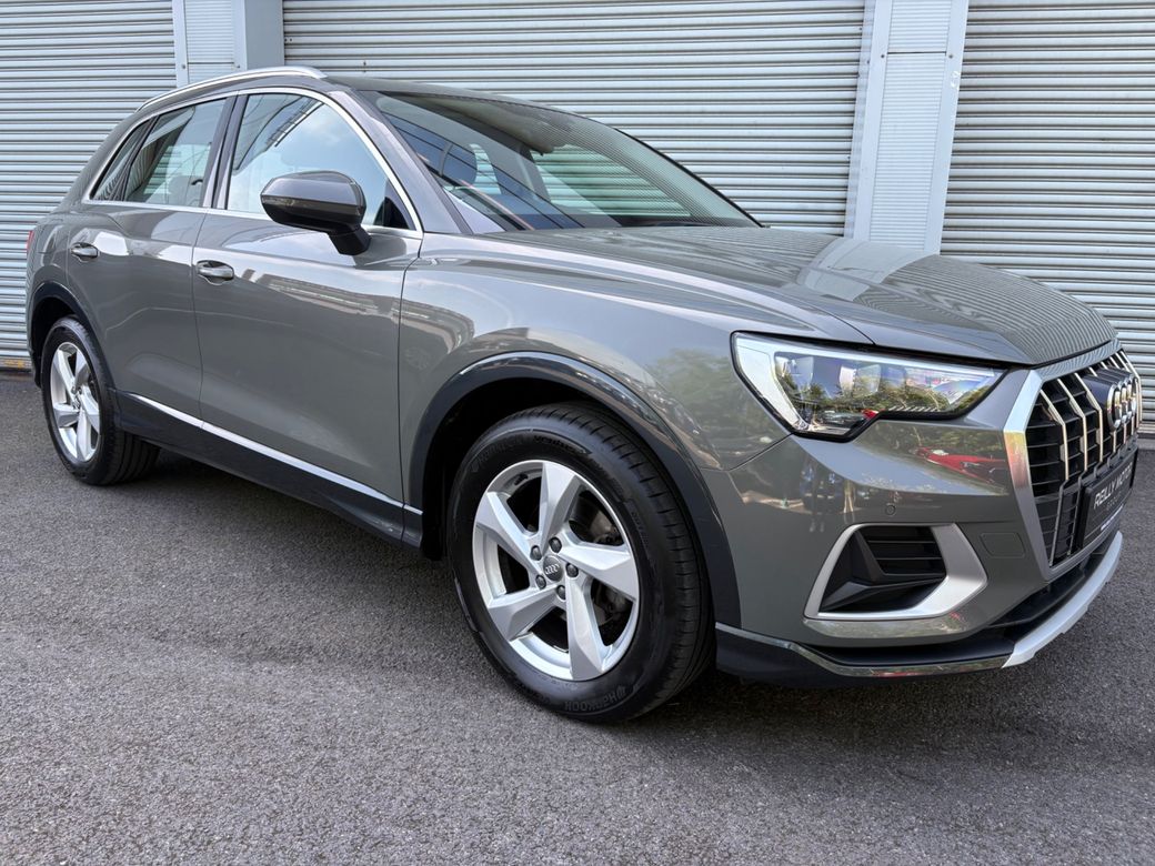 Image for 2020 Audi Q3 1.5 PETROL SE MANUAL