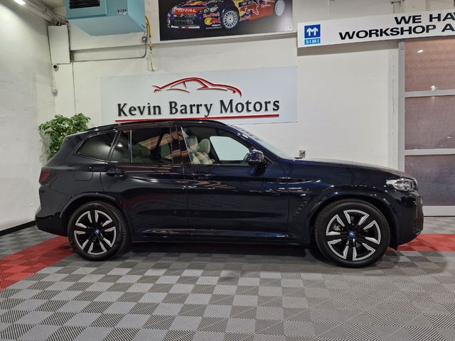 Image for 2022 BMW iX3 M SPORT (PAN ROOF / OYSTER LEATHER) AUTOMATIC **ONE OWNER / APPLE CARPLAY / DRIVING ASSIST PRO / ELECTRIC BOOTLID / ELECTRIC SUNROOF / HEATED STEERING WHEEL / SAT NAV / REVERSE CAMERA**