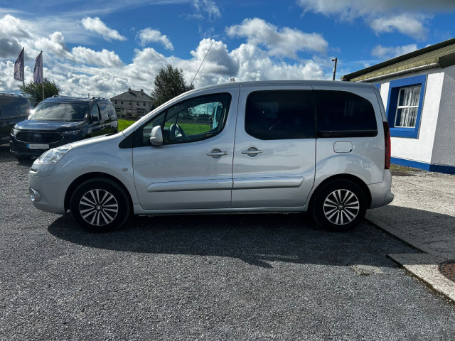 Image for 2015 Peugeot Partner Tepee Wheelchair Accessible 