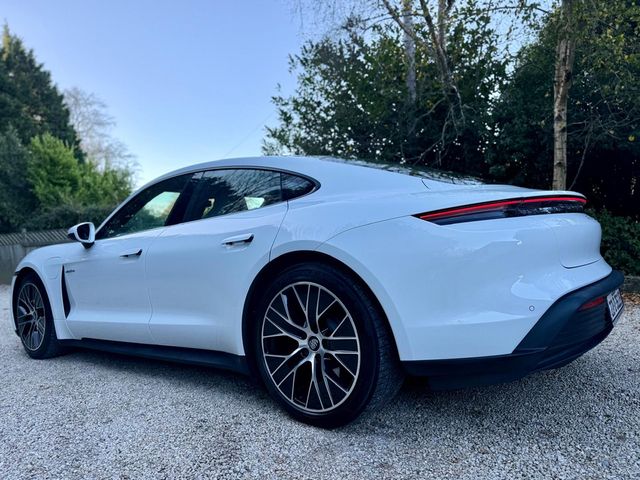 Image for 2022 Porsche Taycan 5 SEAT PERFORMANCE BATTERY PLUS
