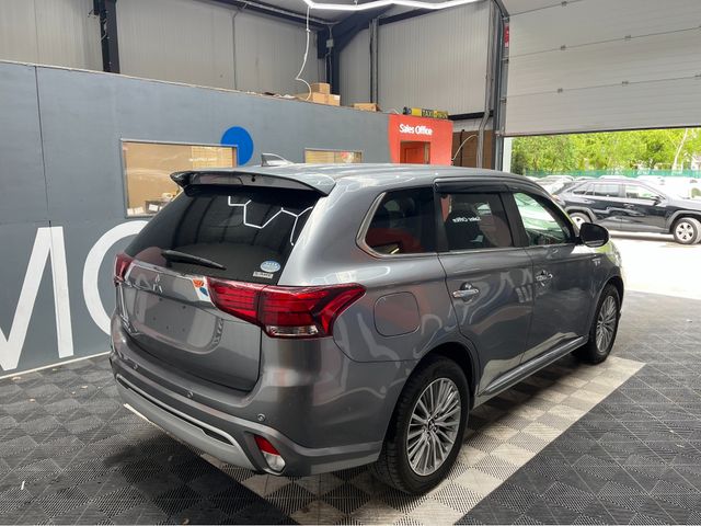 Image for 2019 Mitsubishi Outlander €21950 2019 MITSUBISHI OUTLANDER 4WD PHEV 2.4 AUTOMATIC / CRUISE CONTROL / 360° CAMERA / ELECTRIC MEMORY & HEATED SEATS / PADDLE SHIFTERS / HEATED STEERING WHEEL AND MORE
