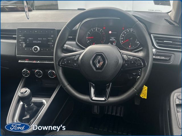 Image for 2021 Renault Clio Expression 1.0 PETROL.