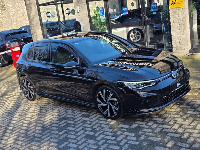 Image for 2024 Volkswagen Golf R-LINE 1.5 TSI 130BHP. HUGE SPEC. FINANCE ARRANGED. SIMI. AA APPROVED.