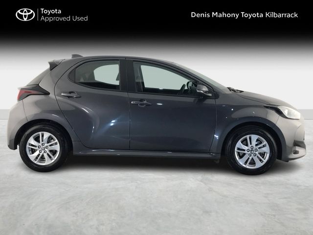Image for 2025 Toyota Yaris HYBRID LUNA 3 YEARS FREE SERVICING
