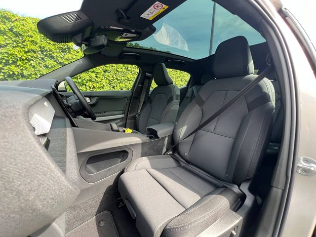Image for 2023 Polestar 2 LONG RANGE 78KWH // PANORAMIC SUNROOF // HEATED FRONT & REAR SEATS // 360 PARKING CAMERAS