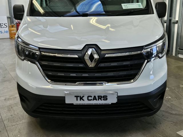 Image for 2023 Renault Trafic 
