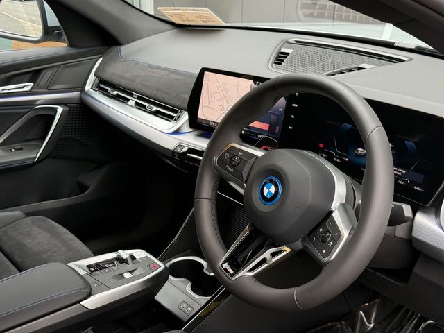 Image for 2026 BMW iX2 eDrive20 M Sport
