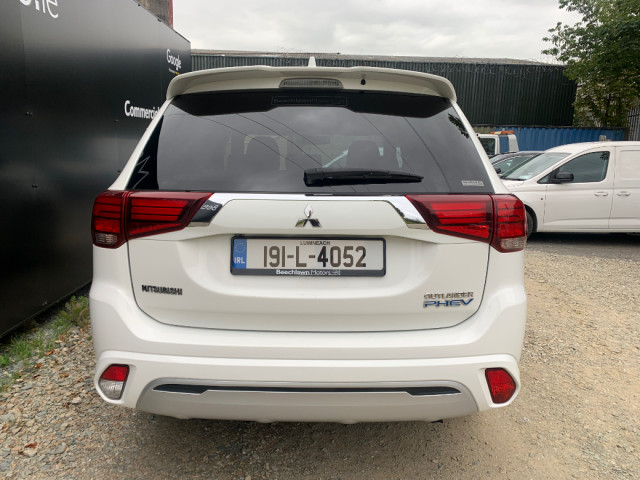 Image for 2019 Mitsubishi Outlander 2.4 PHEV 4H 4WD AUTO // 06/27 NCT // GREAT DOCUMENTED SERVICE HISTORY // ELECTRIC TAILGATE, LEATHER AND HEATED SEATS // 