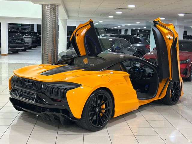 Image for 2023 McLaren Artura 3.0 V6 HYBRID SSG (700 BHP)=ONLY 10000 MILES//HUGE SPEC=ONLY €180 ANNUAL ROAD TAX//FULL MCLAREN SERVICE HISTORY=231 D REG=HUGE SPEC//TAILORED FINANCE PACKAGES AVAILABLE=TRADE INS WELCOME