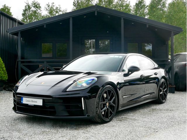 Image for 2025 Porsche Panamera 4 E-HYBRID, SPORTS EXHAUST, TILT AND SLIDE PAN ROOF, BOSE SOUND SYSTEM, AIR SUSPENSION