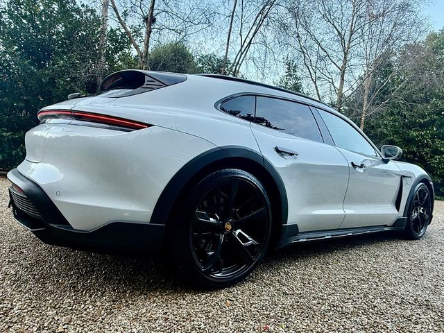 Image for 2024 Porsche Taycan 4S CROSS TURISMO *562 bhp…Performance Battery Plus…Huge Specification* 