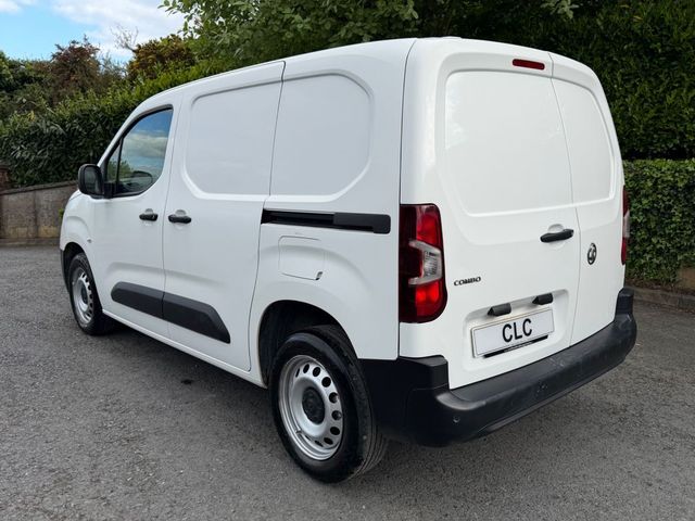 Image for 2021 Vauxhall Combo L1H1 2300 DYNAMIC