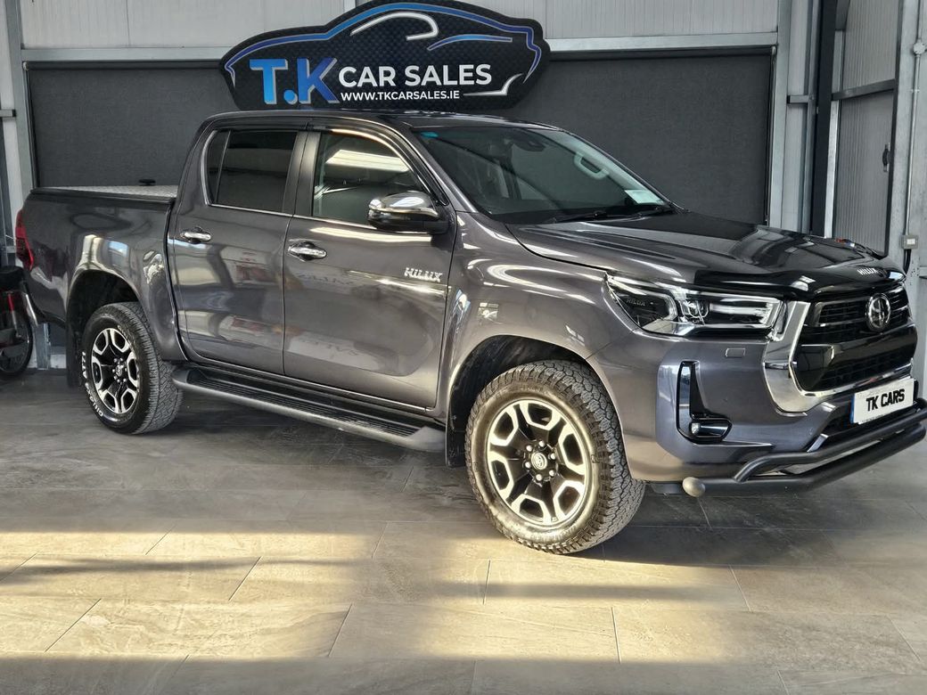 Image for 2023 Toyota Hilux 