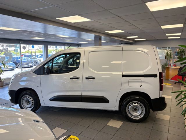 Image for 2023 Opel Combo Komfort Trim