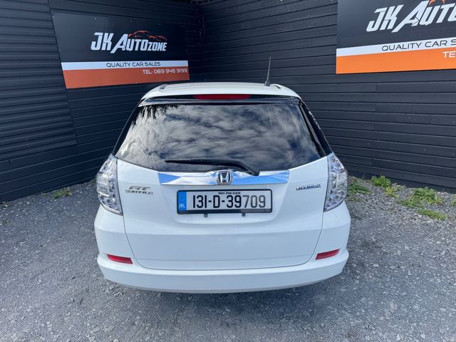 Image for 2013 Honda Fit SHUTTLE HYBRID AUTO