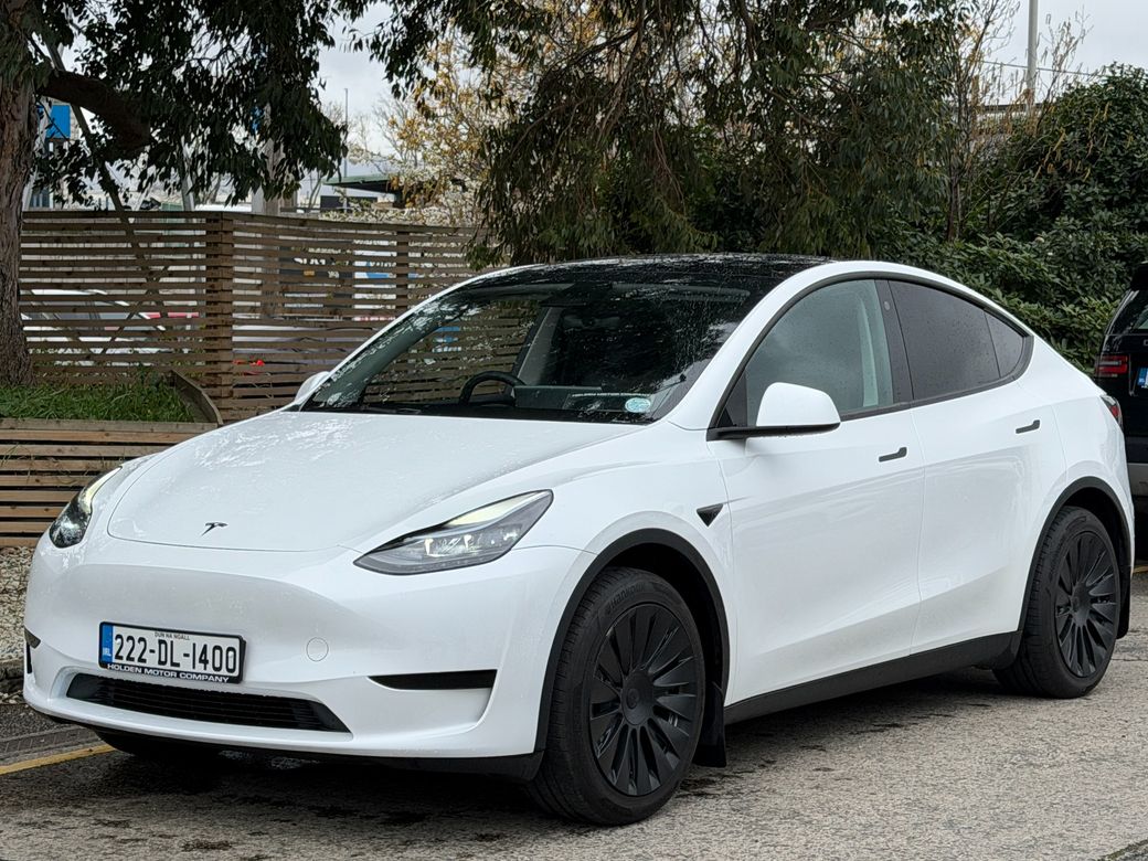 Image for 2022 Tesla Model Y STANDARD RANGE. PAN ROOF.2 KEYS