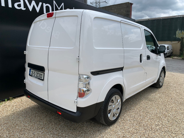 Image for 2021 Nissan eNV200 40 KWH SV AUTO ELECTRIC VAN // PRICE EXCL. VAT // GREAT CONDITION // ONE OWNER // 12/26 CVRT // LEATHER SEATS, HEATED SEATS AND AIR CON // 