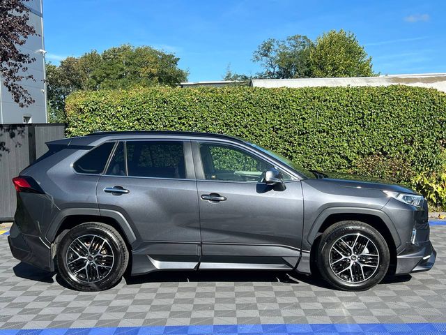 Image for 2020 Toyota Rav4 G-SPEC TRD PACK 2.5 HYBRID AUTO // 360 PARKING CAMERAS // LEATHER HEATED SEATS // DUAL ZONE CLIMATE CONTROL
