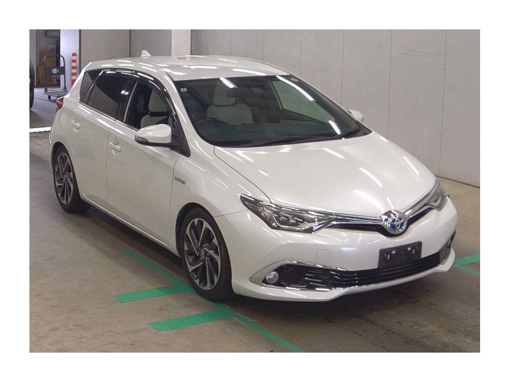 Image for 2016 Toyota Auris Hybrid 