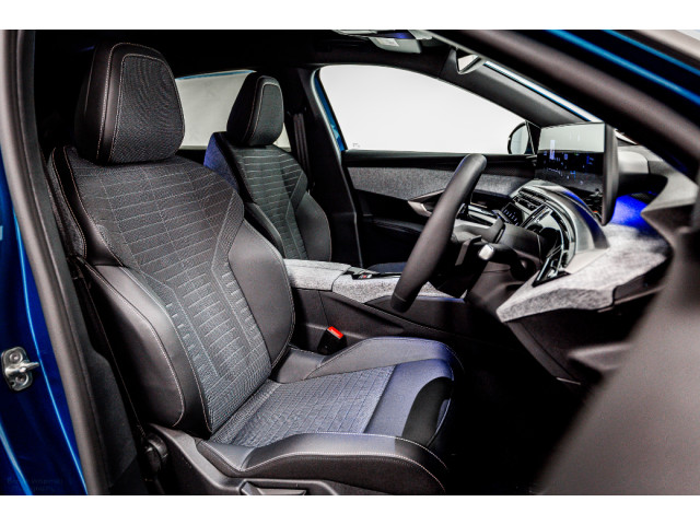 Image for 2026 Peugeot 3008 E-Allure 73kWh 210bhp - includes Protection pack - Gap, CRI or Peugeot Protect