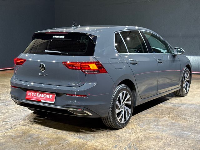 Image for 2023 Volkswagen Golf STYLE TSI DSG