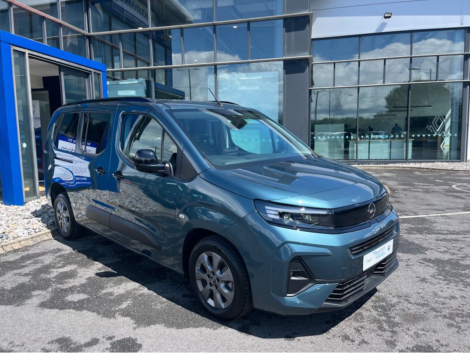 Image for 2025 Opel Combo Life Wheelchair Accessible