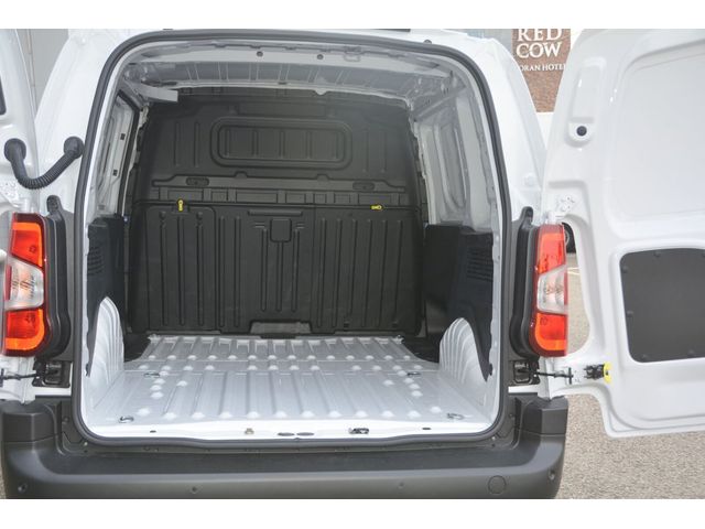 Image for 2024 Opel Combo 