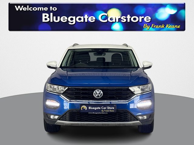 Image for 2019 Volkswagen T-Roc DESIGN 1.6 TDI MANUAL 6SPEED**MULTIFUNCTIONAL STEERING WHEEL**SEMI DIGITAL DASH**DUAL CLIMATE CONTROL**TOUCH SCREEN MEDIA DISPLAY**ELECTRIC HANDBRAKE**PARKING SENSORS**APPLE CARPLAY**FINANCE ARRANGED*