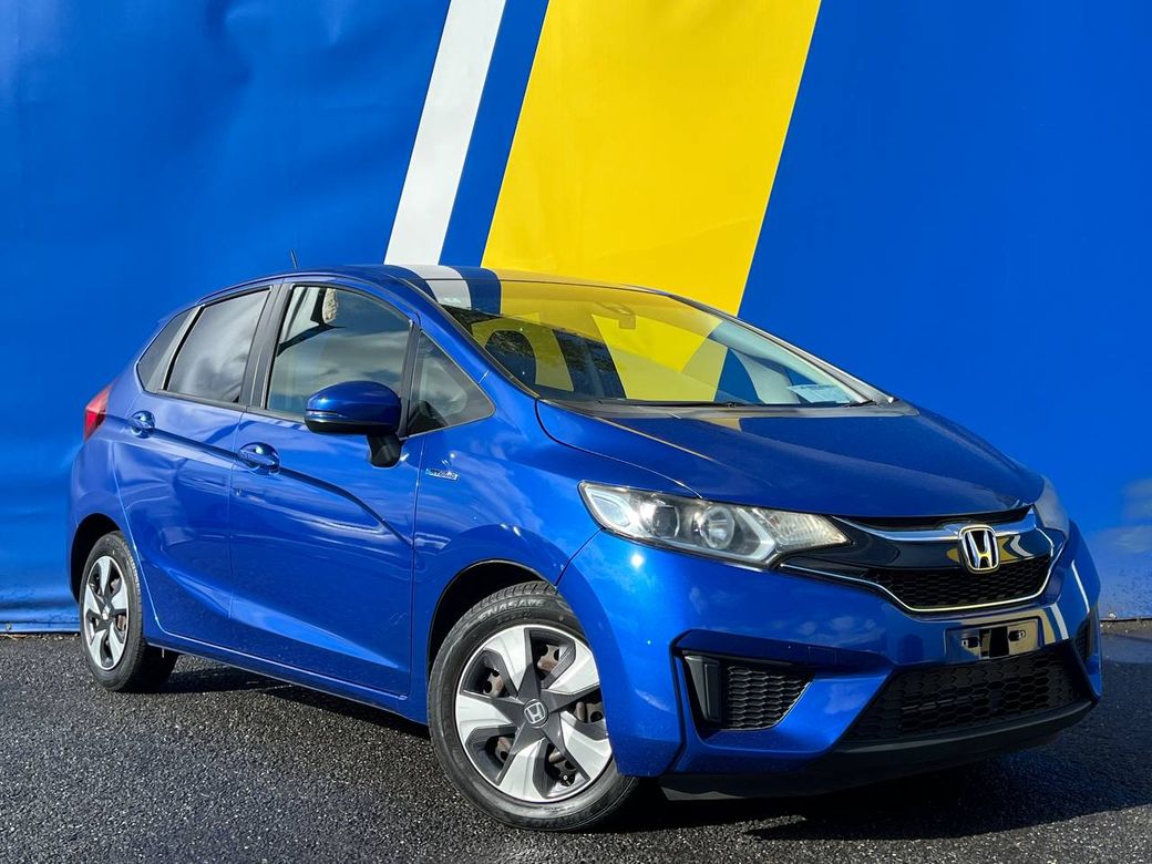 Image for 2016 Honda Fit L-PACKAGE 1.5 HYBRID // HALF LEATHER INTERIOR // REVERSE CAMERA // CRUISE CONTROL