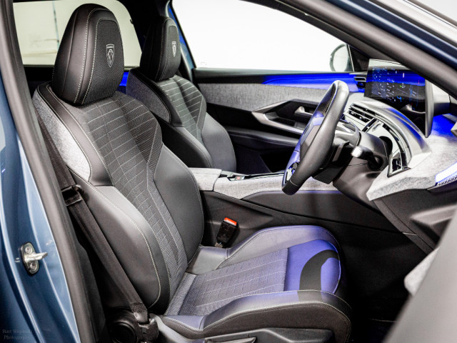 Image for 2025 Peugeot 5008 E-GT 73kWh 210HP - 7 seats