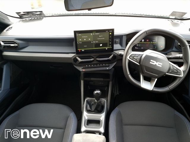 Image for 2025 Dacia Duster Expression MHEV 140 E06X