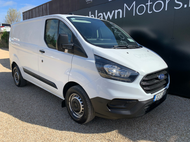 Image for 2021 Ford Transit Custom 2.0 TDCI 105 PS SWB // PRICE EXCL. VAT // ONE OWNER // 10/26 CVRT // DOCUMENTED SERVICE HISTORY // BLUETOOTH, AIR CON AND USB PORT // VERY LOW MILEAGE // 