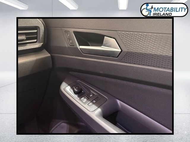Image for 2025 Volkswagen Caddy Maxi Life Wheelchair Accessible