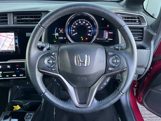 Image for 2018 Honda Fit F-PACKAGE 1.5 HYBRID // REVERSE CAMERA // ADAPTIVE CRUISE CONTROL // DIAMOND CUT ALLOYS