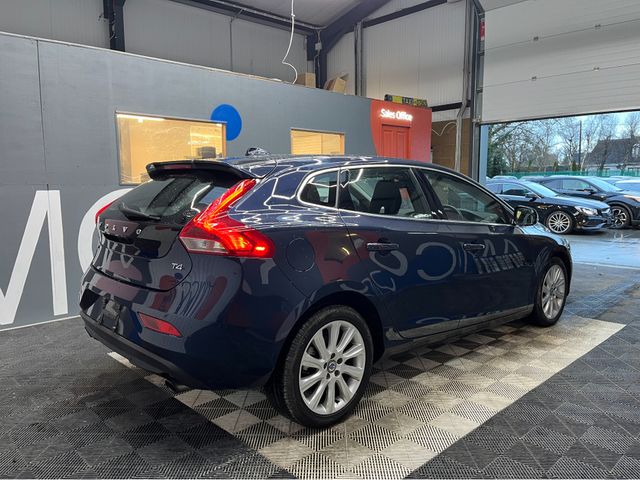 Image for 2015 Volvo V40 €11950 2015 VOLVO V40 T4 SE 1.6 AUTOMATIC / CRUISE CONTROL / REVERSE CAMERA / ELECTRIC MEMORY & HEATED SEATS 