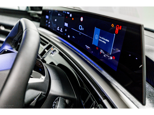Image for 2025 Peugeot 5008 Allure HYBRID Auto 145HP - 7 Seats