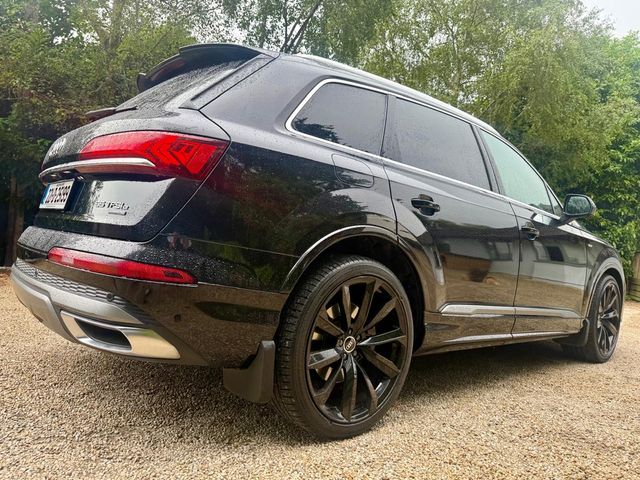 Image for 2022 Audi Q7 3.0TFSI 55 E S LINE QUATTRO 