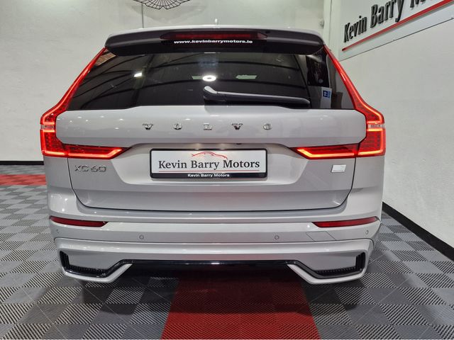 Image for 2022 Volvo XC60 T6 R-DESIGN AWD (18.8KWH BATTERY) AUTOMATIC **ONE OWNER / APPLE CARPLAY / CRUISE CONTROL / ELECTRIC SUNROOF / HEATED FRONT SEATS / KEYLESS ENTRY / SAT NAV / REVERSE CAMERA / WIRELESS PHONE CHARGING**