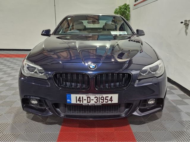 Image for 2014 BMW 5 Series 520D M SPORT AUTOMATIC **TOP SPEC / 18" ALLOYS / CRUISE CONTROL / FRONT & REAR PARKING ASSIST / FULL OYSTER DAKOTA LEATHER / HEATED FRONT SEATS / SAT NAV / REAR LIP SPOILER / REAR TINTED GLASS**