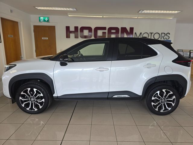 Image for 2024 Toyota Yaris Cross Luna Sport Hybrid Automatic * Best Spec * 