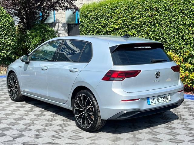 Image for 2021 Volkswagen Golf R-LINE PACK 1.0 TSI // NEW 19" R-LINE ALLOYS // APPLE CARPLAY/ANDROID AUTO // DIGITAL CLUSTER