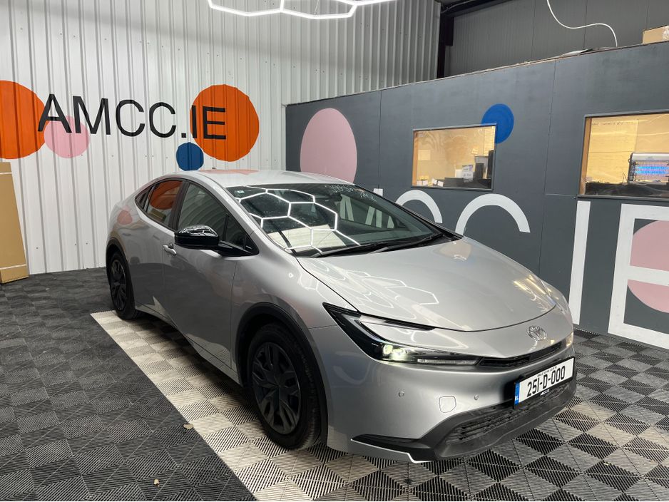 Image for 2025 Toyota Prius €33950 2025 TOYOTA PRIUS X 1.8 AUTOMATIC / CRUISE CONTROL / REVERSE CAMERA AND MORE