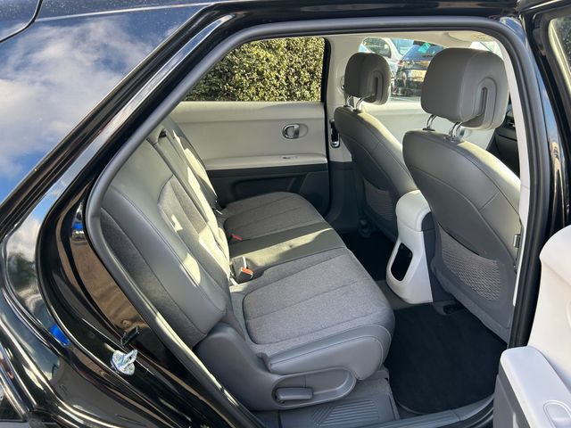 Image for 2022 Hyundai Ioniq 5 EXECUTIVE PLUS 58KW EV ELECTRIC //HEATED SEATS AND STEERING WHEEL//ADAPTIVE CRUISE CONTROL//SAT NAV//REVERSE CAMERA//