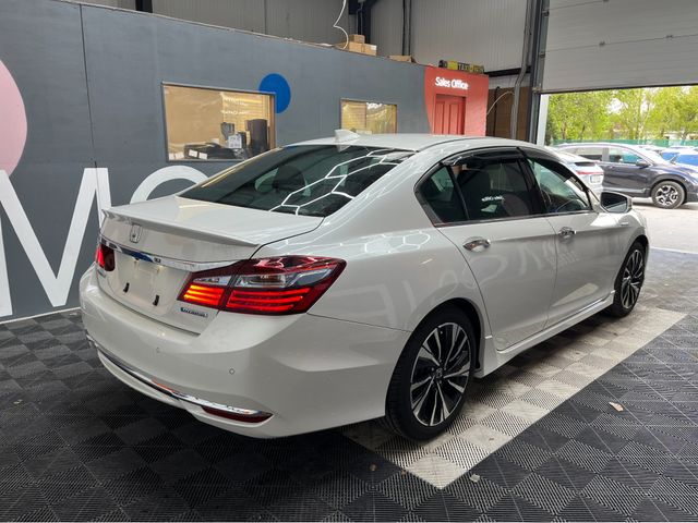 Image for 2019 Honda Accord €18950 2019 HONDA ACCORD HYBRID EX 2.0 AUTOMATIC / CRUISE CONTROL / REVERSE CAMERA / ELECTRIC MEMORY & HEATED SEATS / HEATED REAR SEATS / PADDLE SHIFTERS AND MORE