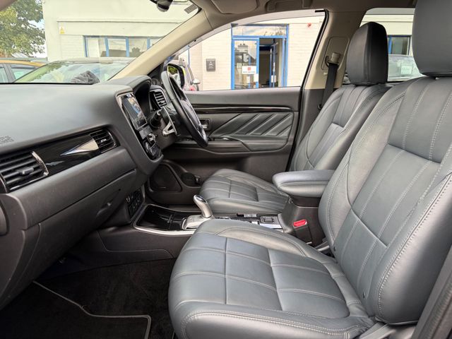 Image for 2018 Mitsubishi Outlander 2018 MITSUBISHI OUTLANDER 2.0 PHEV LEATHER